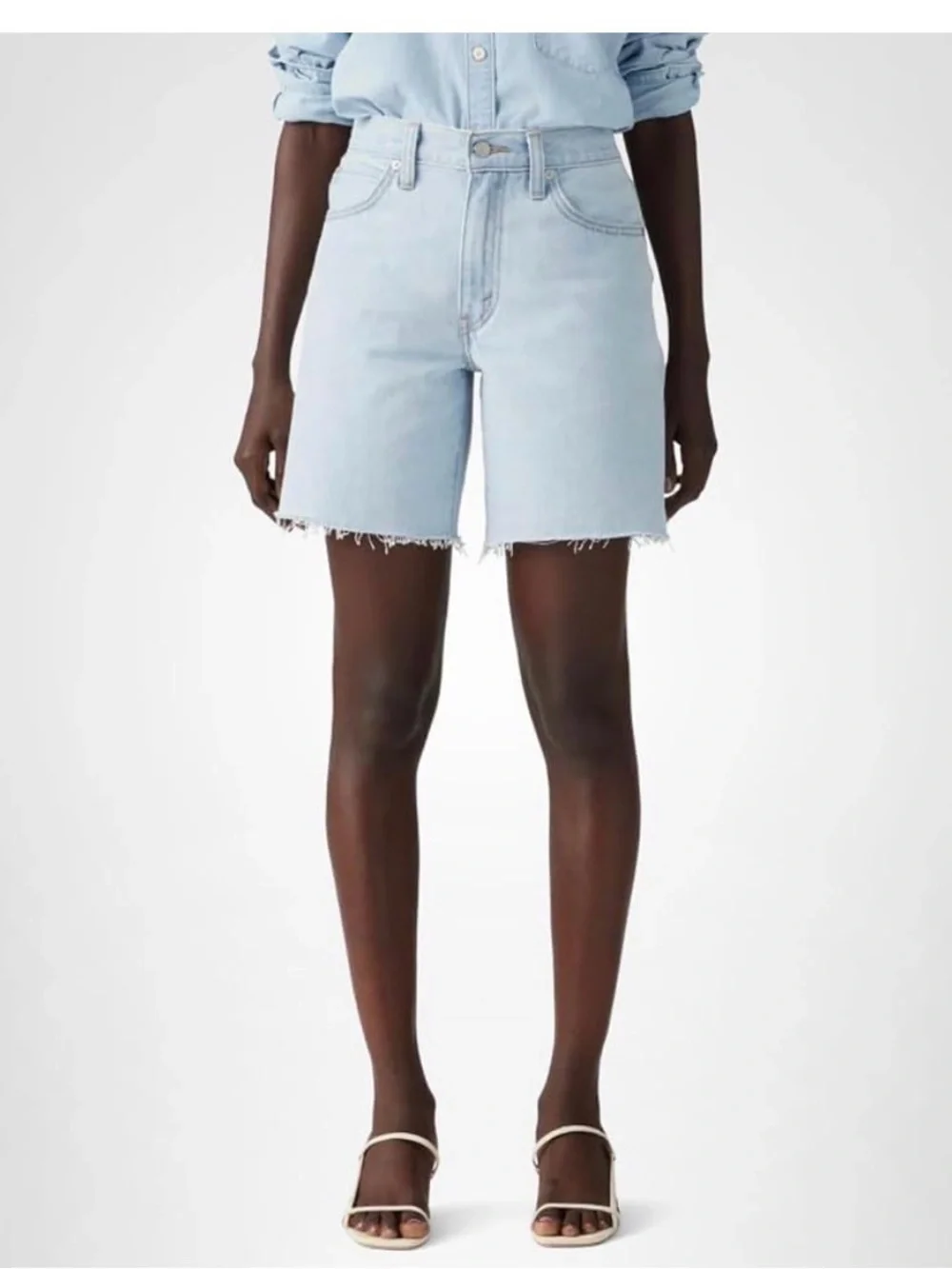 NWT Levi's Women's 94 Baggy Shorts Levi's Light Blue Denim Jean Shorts Sz 34